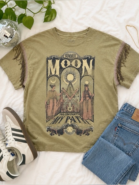 Buckle Tops - NWOT Buckle Moon Graphic Fringe Sleeve Tee | Boho Western